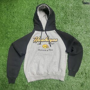 Iowa Hawkeyes Vintage Hoodie Women’s Small 90s Raglan Grey Black Pullover